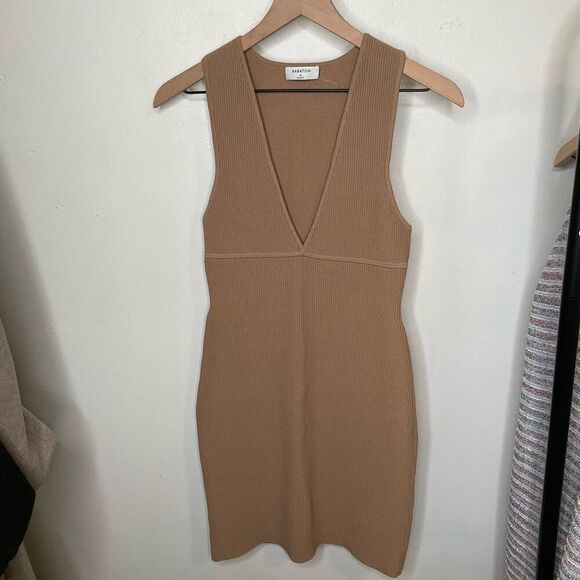 Aritzia Babaton Deep V Sculpt Knit Dress - Picture 2 of 7